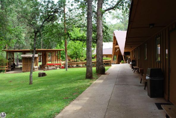 17301 Silver Spur Dr, Tuolumne, CA 95379